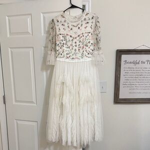 Ivy City Co White Floral Embroidered Midi Dress